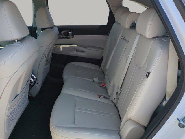 new 2025 Kia Sorento car, priced at $35,786