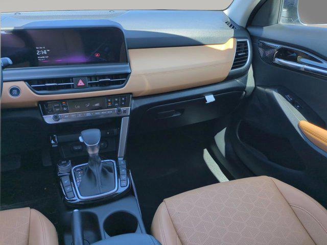 new 2025 Kia Seltos car, priced at $28,398