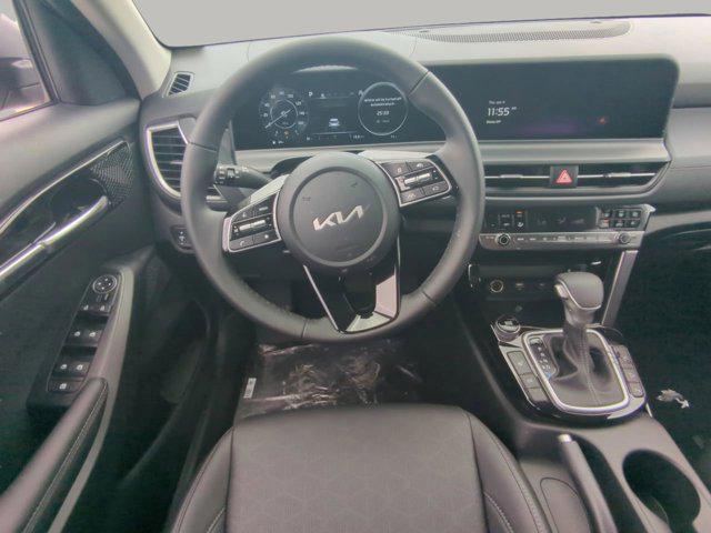 new 2025 Kia Seltos car, priced at $26,332