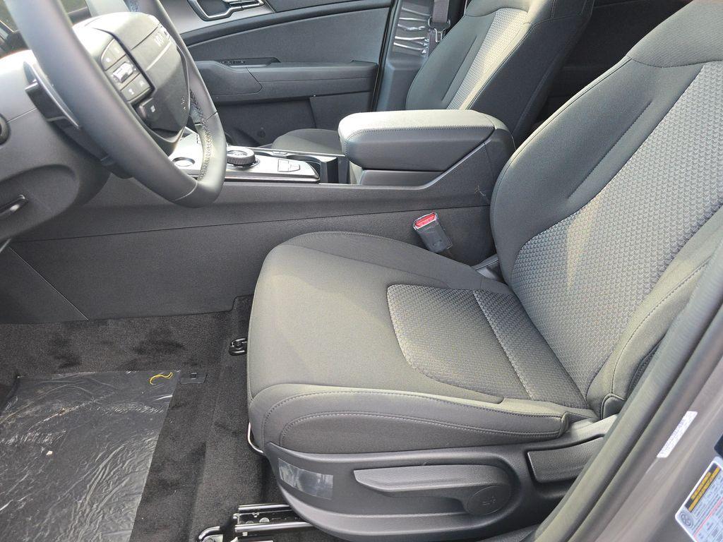 new 2026 Kia Sportage Hybrid car, priced at $28,593