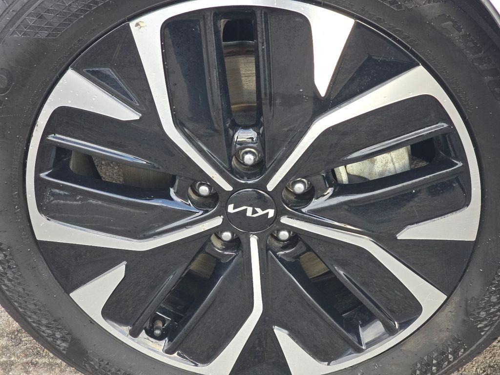 used 2023 Kia EV6 car, priced at $21,827