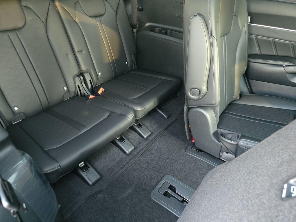 new 2026 Kia Sorento car, priced at $40,203