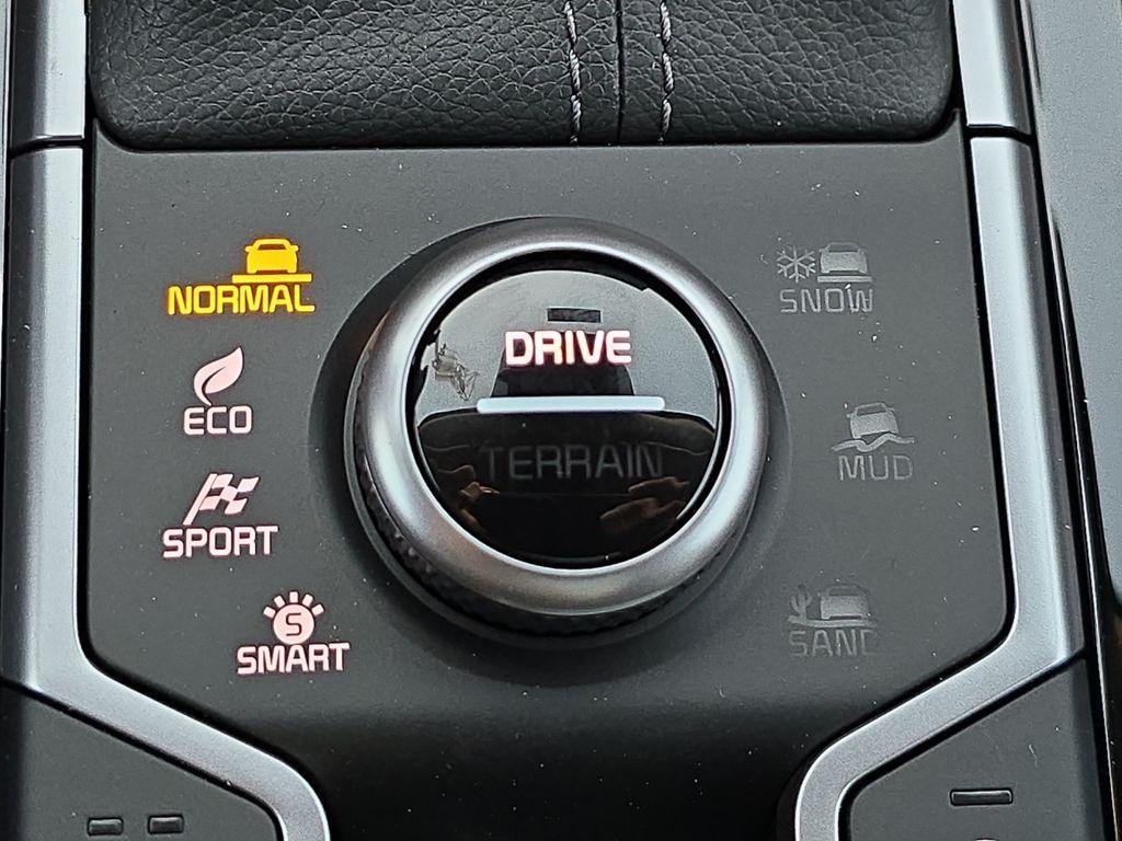 new 2026 Kia Sorento car, priced at $40,203