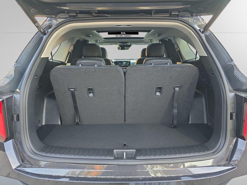 new 2026 Kia Sorento car, priced at $40,203