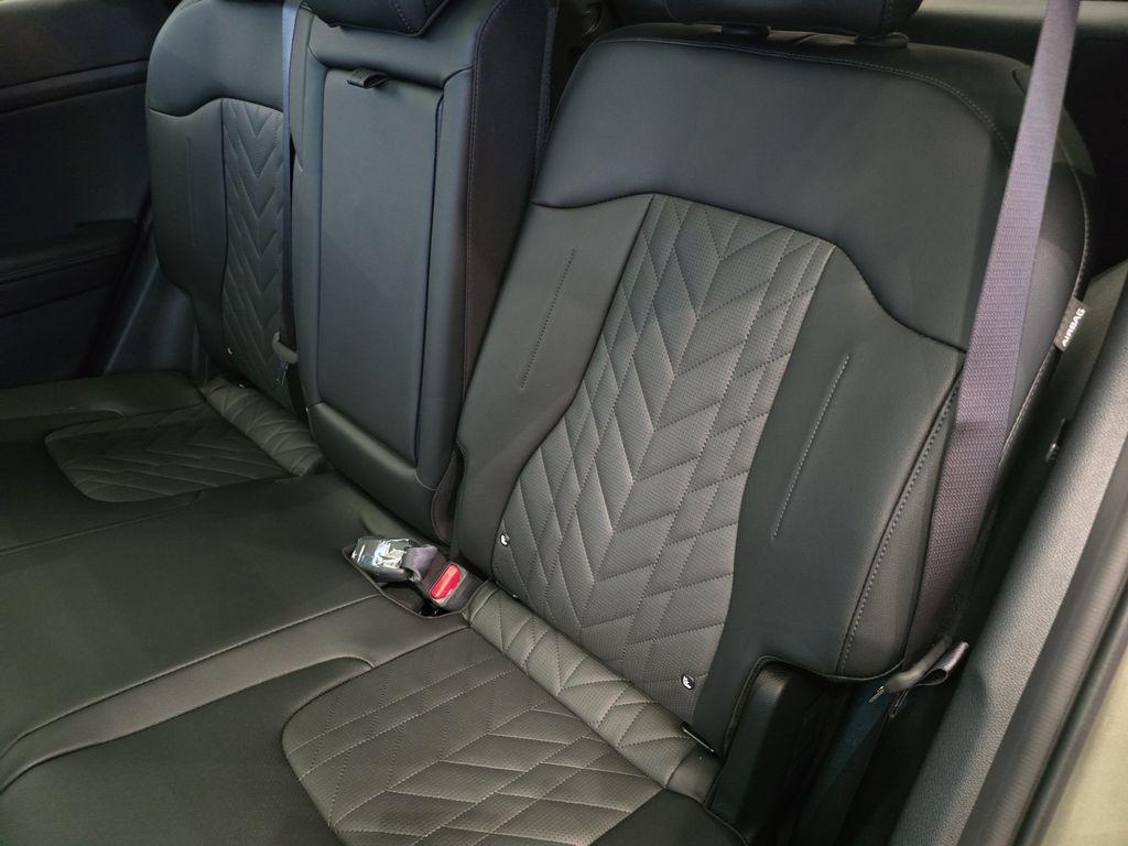 new 2025 Kia Sportage Plug-In Hybrid car, priced at $38,392