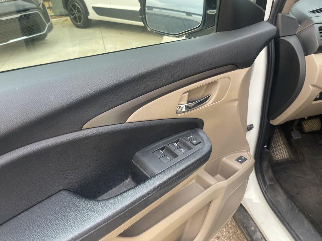 used 2018 Honda Pilot car, priced at $15,491