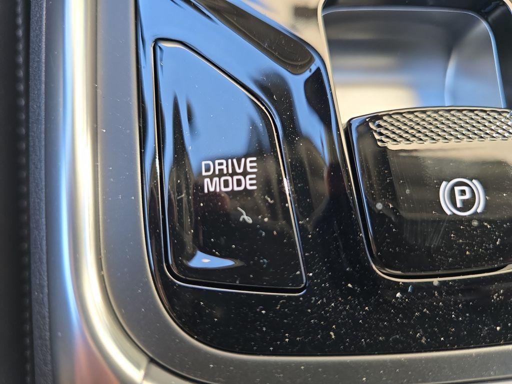 new 2026 Kia Carnival car, priced at $44,326