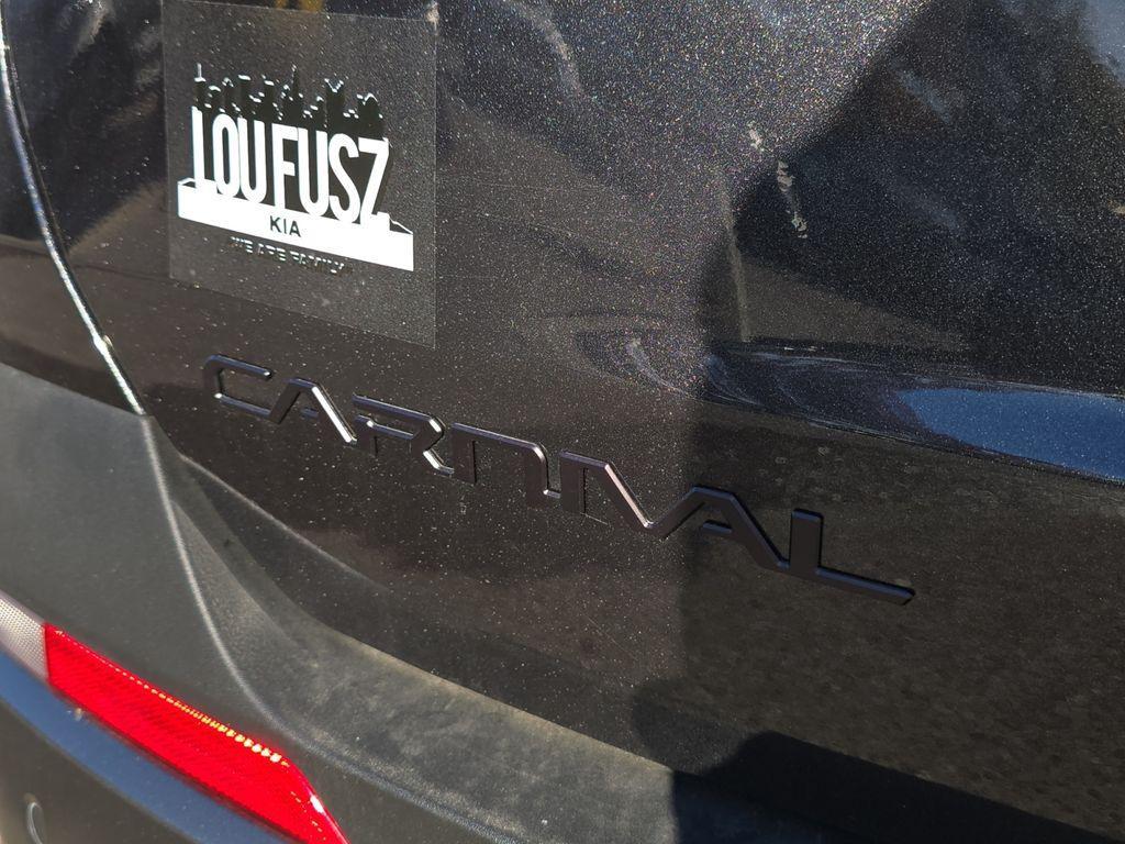 new 2026 Kia Carnival car, priced at $44,326