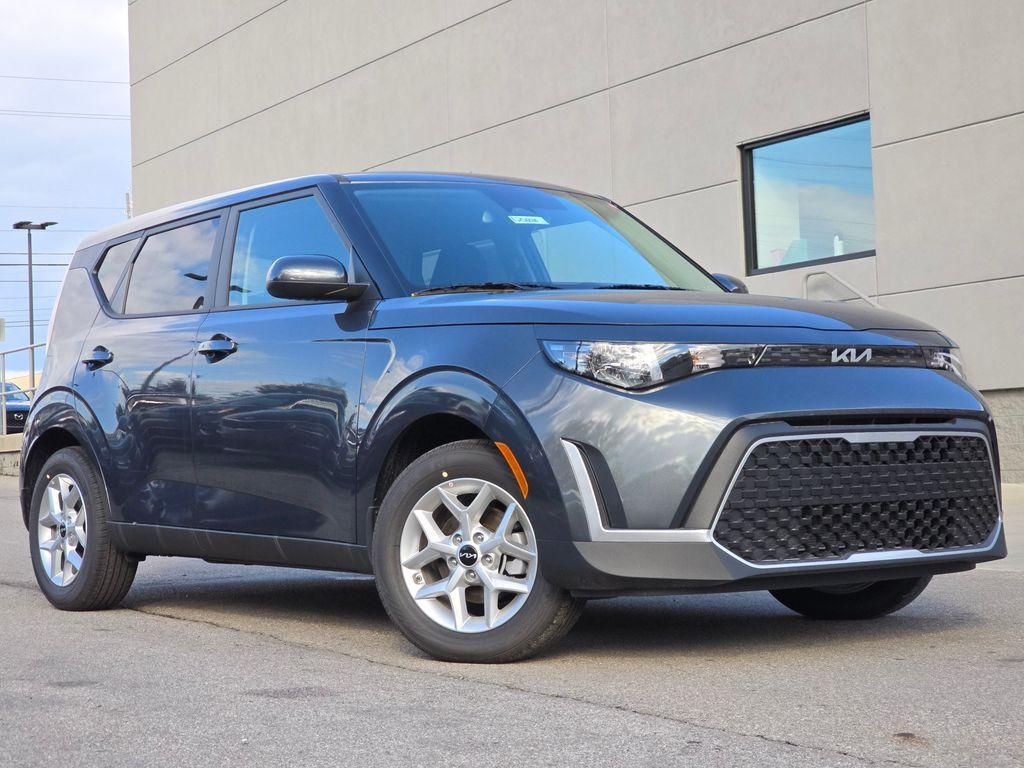 new 2025 Kia Soul car, priced at $21,954
