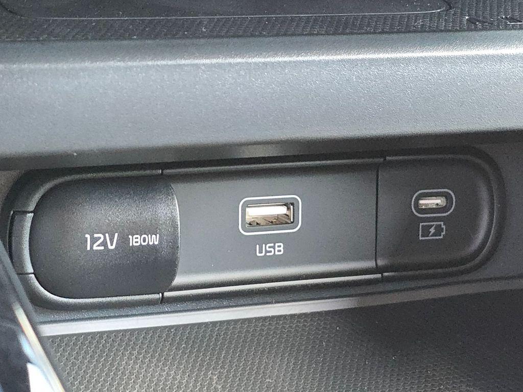 new 2025 Kia Soul car, priced at $21,954