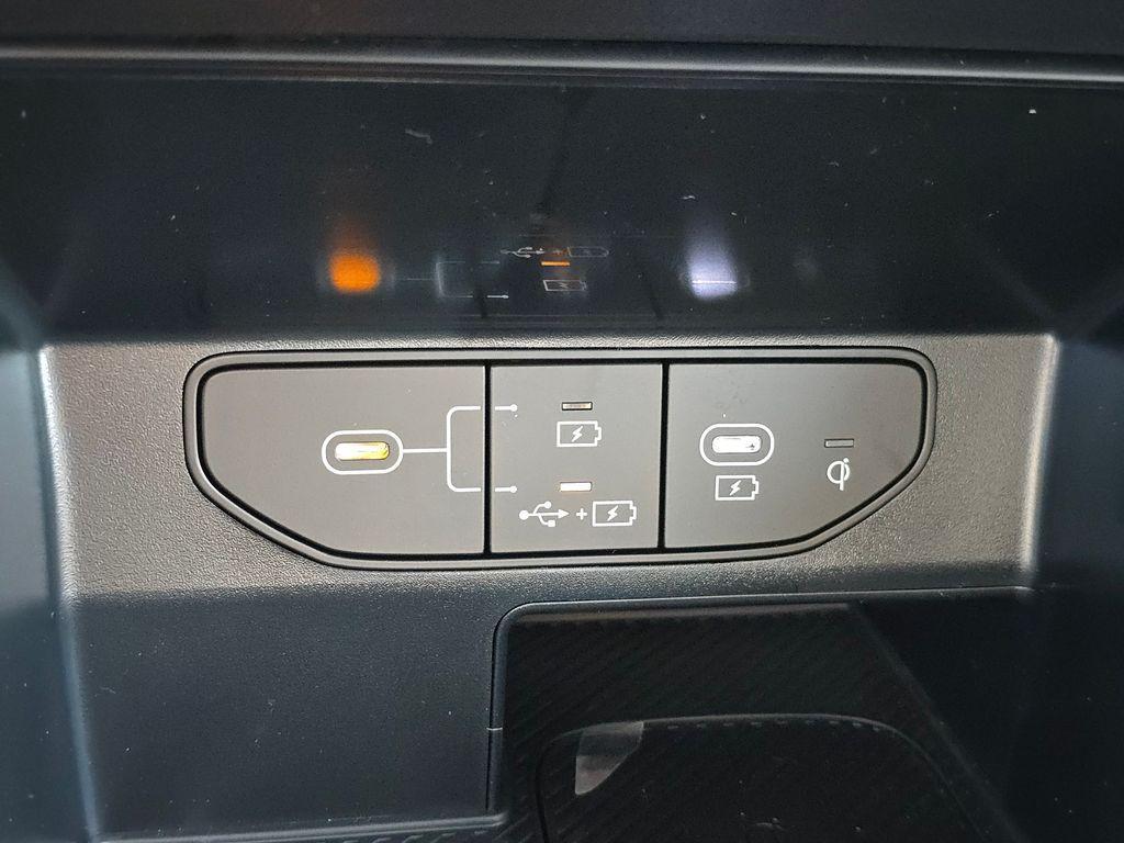 new 2026 Kia Sorento car, priced at $33,137