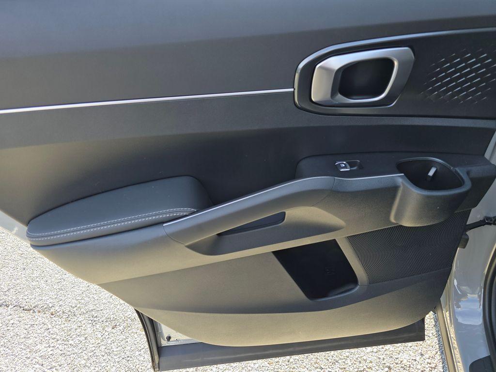 new 2026 Kia Sorento car, priced at $33,137