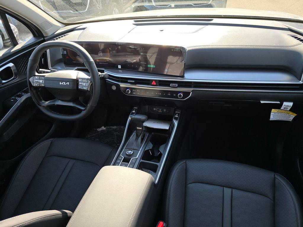 new 2026 Kia Sorento car, priced at $33,137