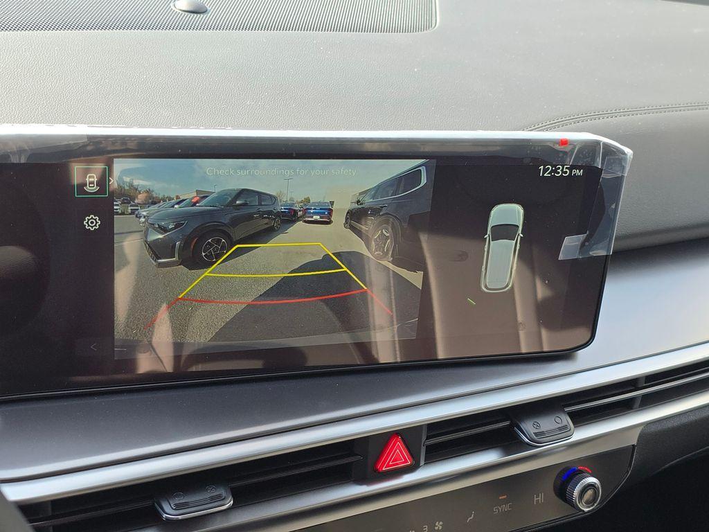 new 2026 Kia Sorento car, priced at $33,137