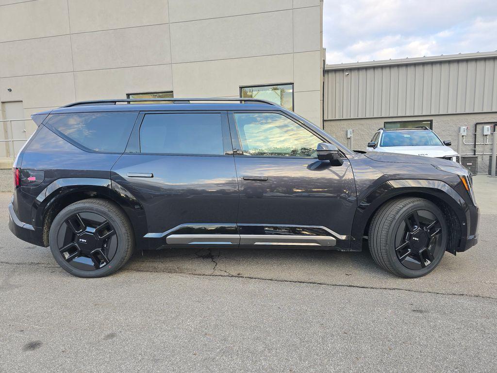 new 2026 Kia EV9 car, priced at $60,392