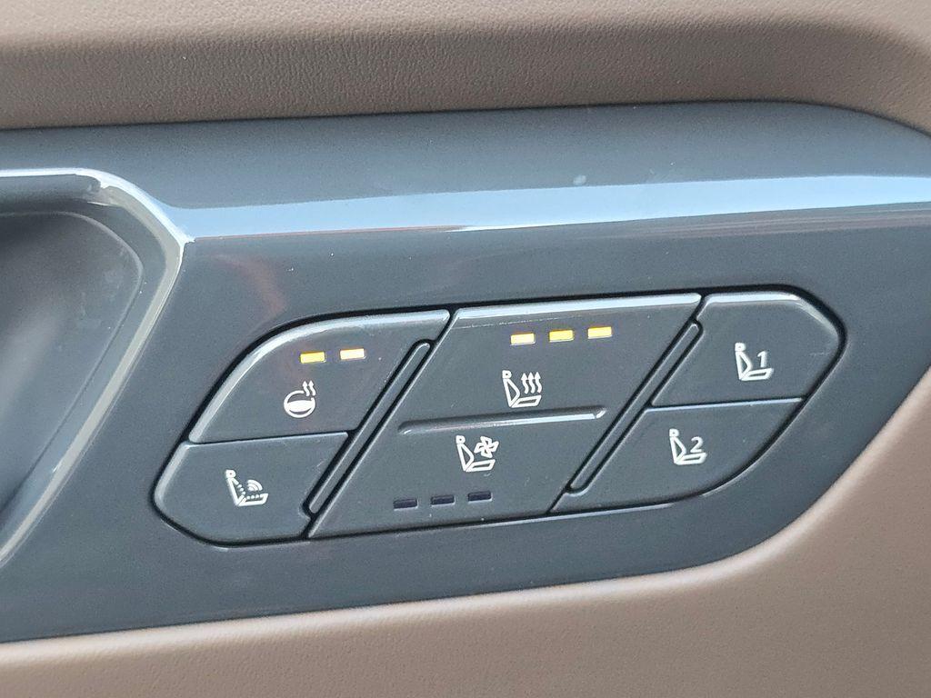 new 2026 Kia EV9 car, priced at $60,392