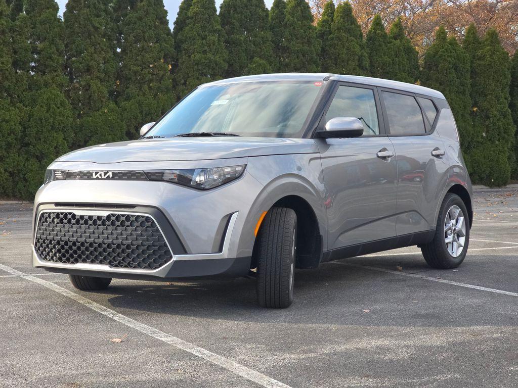 new 2025 Kia Soul car, priced at $19,560