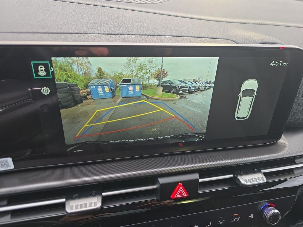 new 2026 Kia Sportage Hybrid car, priced at $32,701