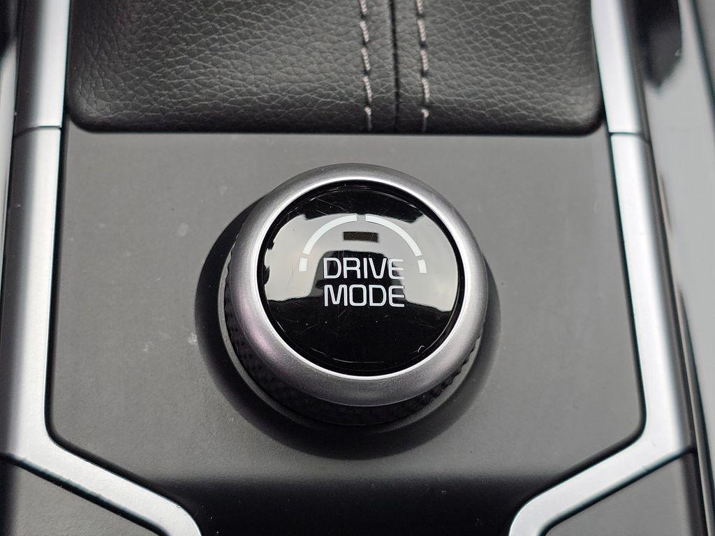 used 2023 Kia Sorento car, priced at $25,978