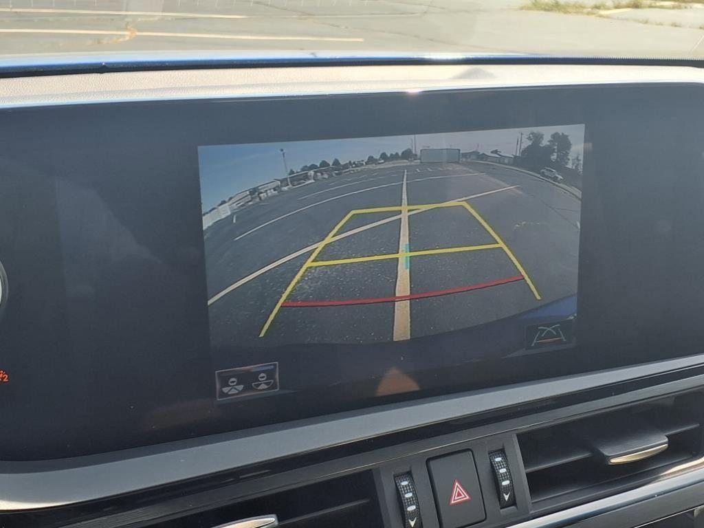 used 2022 Lexus ES 300h car, priced at $35,408