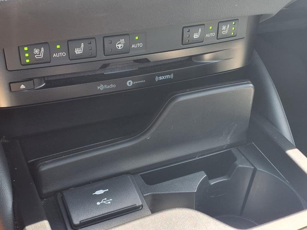 used 2022 Lexus ES 300h car, priced at $35,408