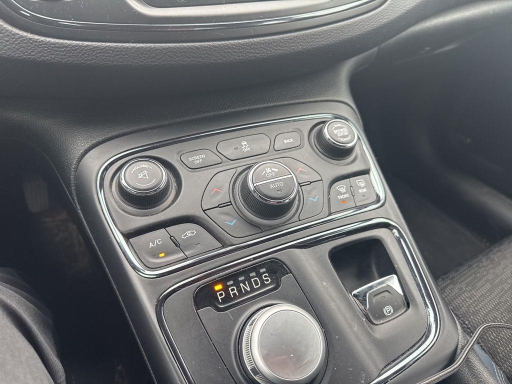 used 2015 Chrysler 200 car, priced at $7,452