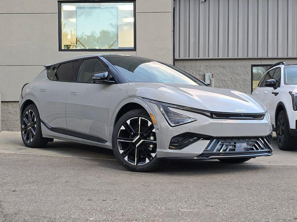 new 2025 Kia EV6 car, priced at $45,943