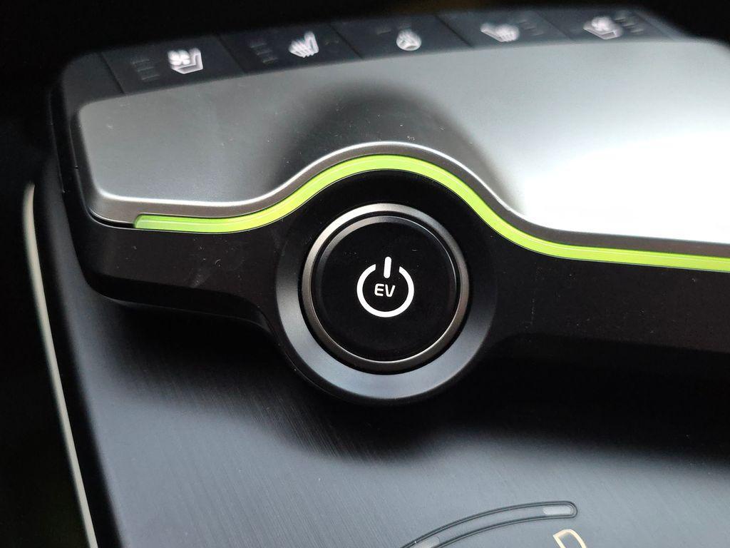 new 2025 Kia EV6 car, priced at $45,943