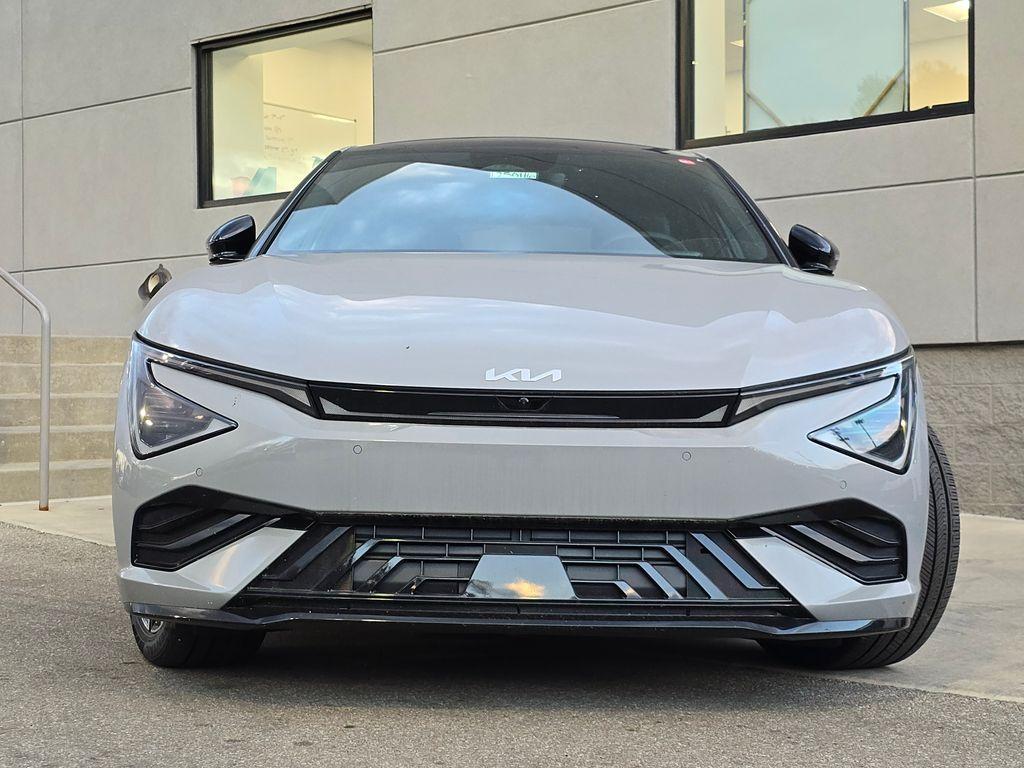 new 2025 Kia EV6 car, priced at $45,943