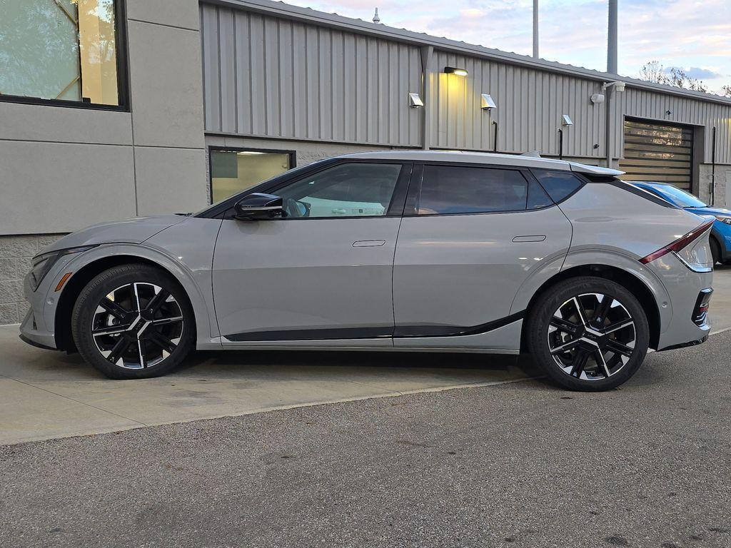 new 2025 Kia EV6 car, priced at $45,943