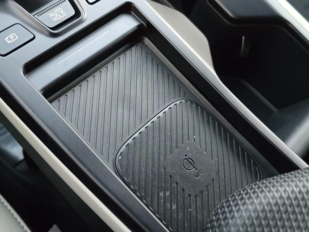 new 2025 Kia EV6 car, priced at $45,943