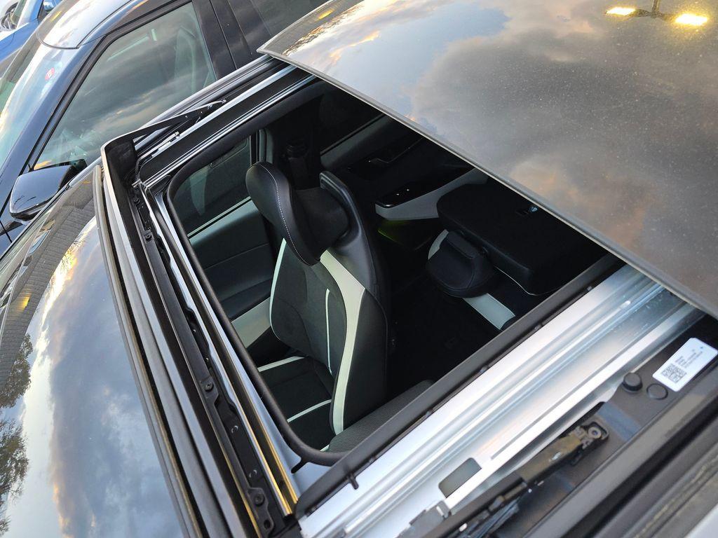 new 2025 Kia EV6 car, priced at $45,943