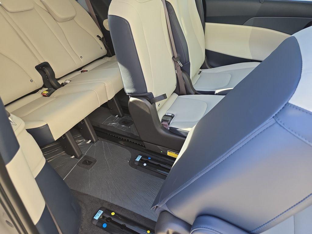 new 2026 Kia Carnival car, priced at $43,836