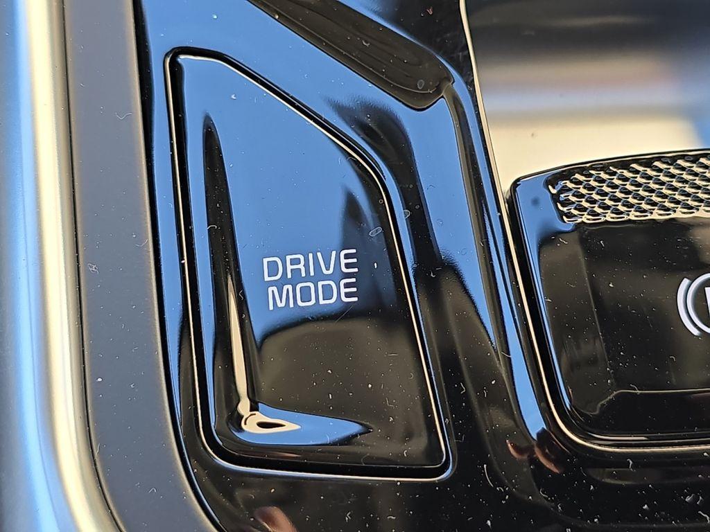 new 2026 Kia Carnival car, priced at $43,836