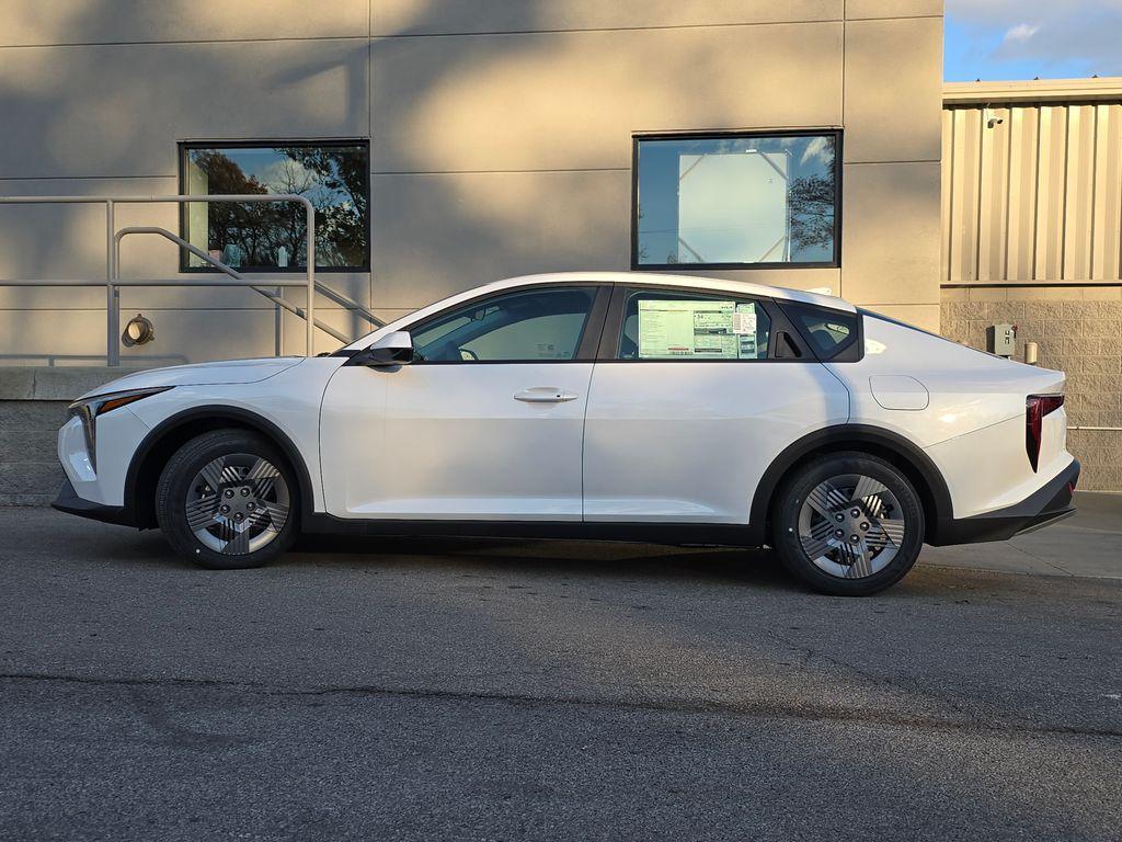 new 2025 Kia K4 car, priced at $21,053