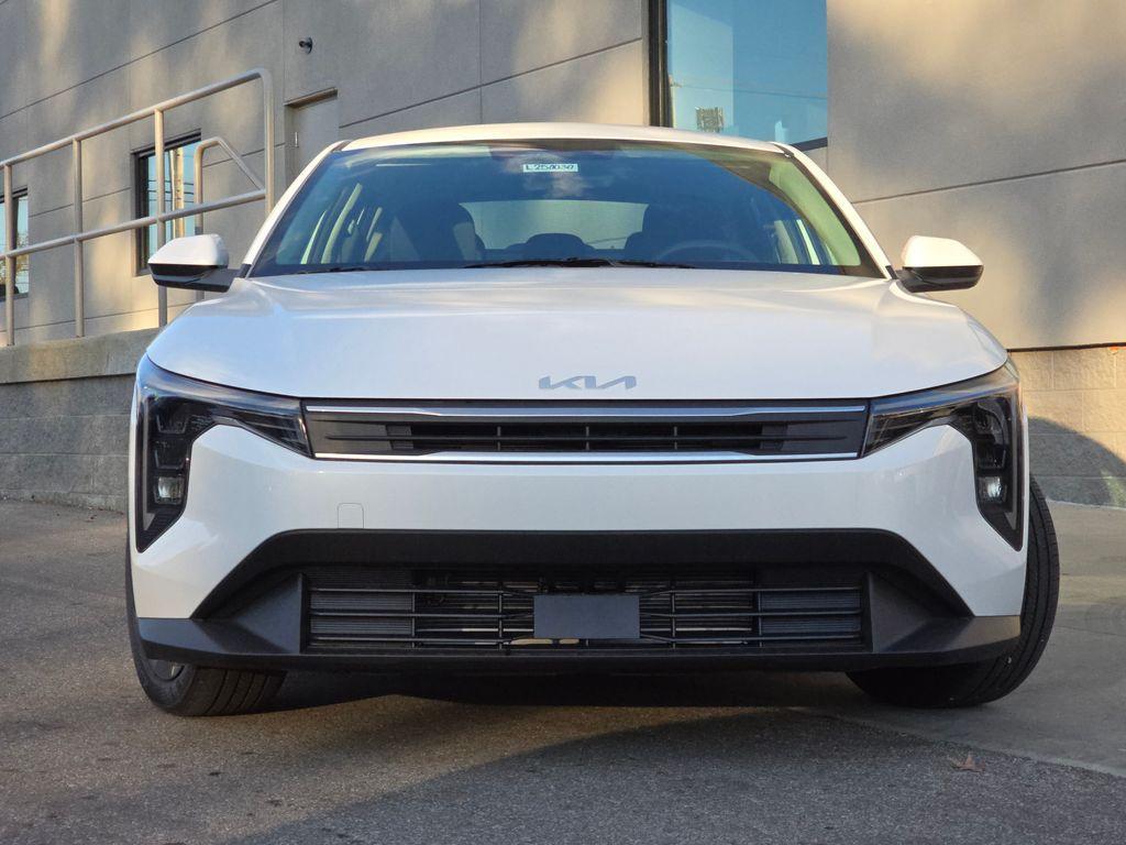 new 2025 Kia K4 car, priced at $21,053