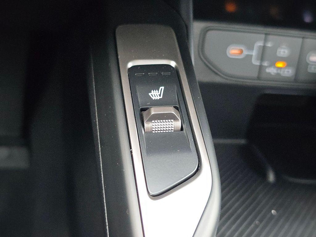 new 2026 Kia Sorento car, priced at $38,942