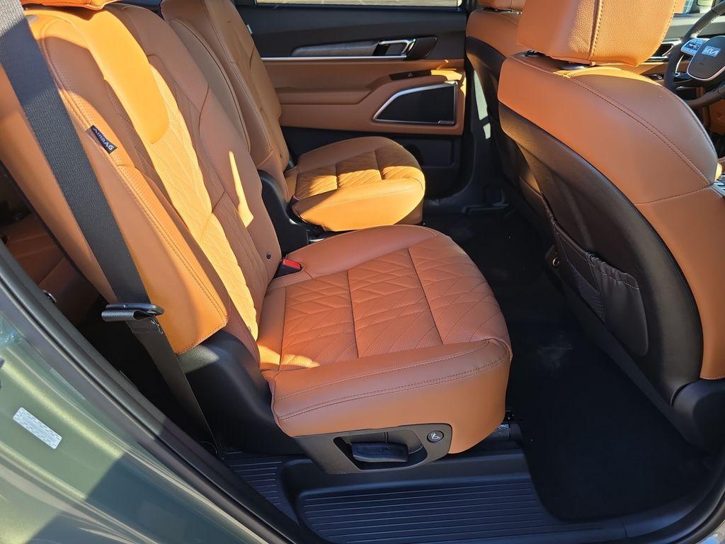 new 2025 Kia Telluride car, priced at $42,860