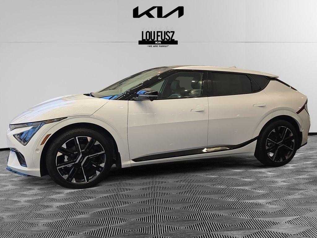 new 2025 Kia EV6 car, priced at $46,188