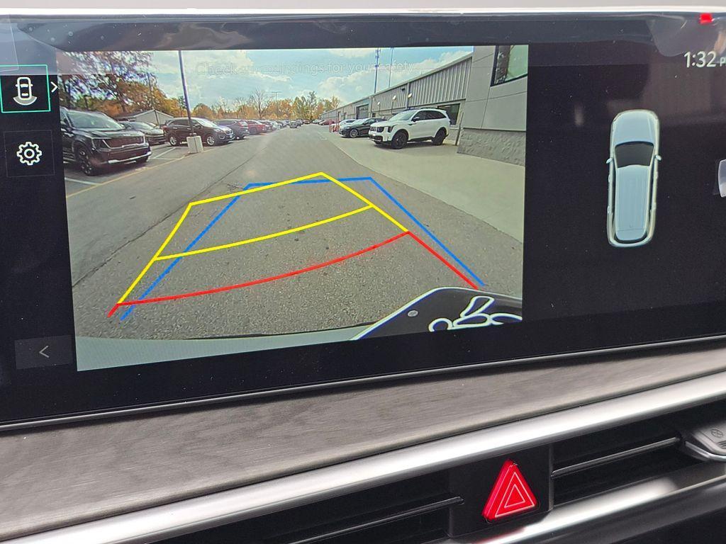 new 2026 Kia Sorento car, priced at $38,527