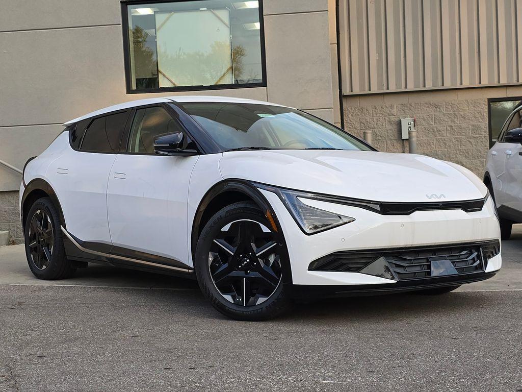 new 2025 Kia EV6 car, priced at $42,075