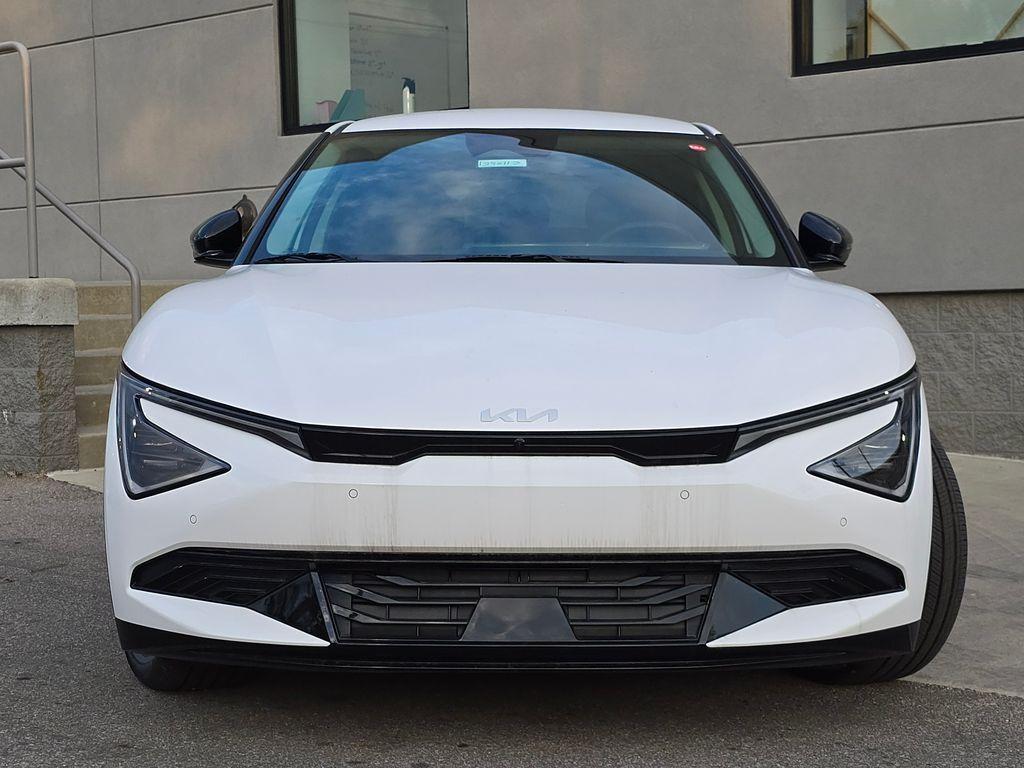 new 2025 Kia EV6 car, priced at $42,075