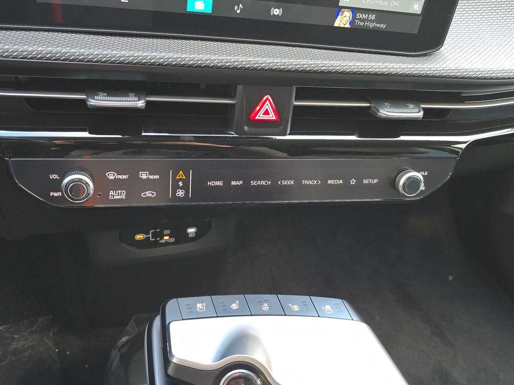 new 2025 Kia EV6 car, priced at $42,075