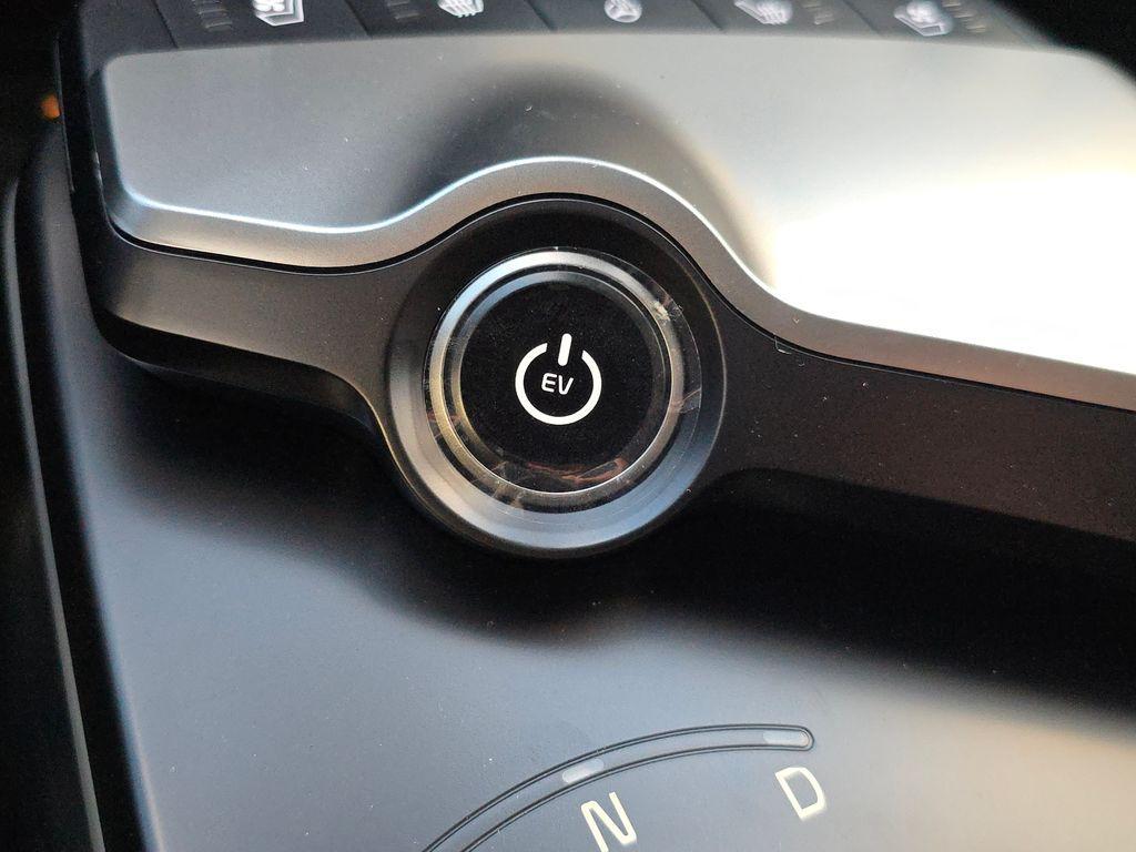 new 2025 Kia EV6 car, priced at $42,075