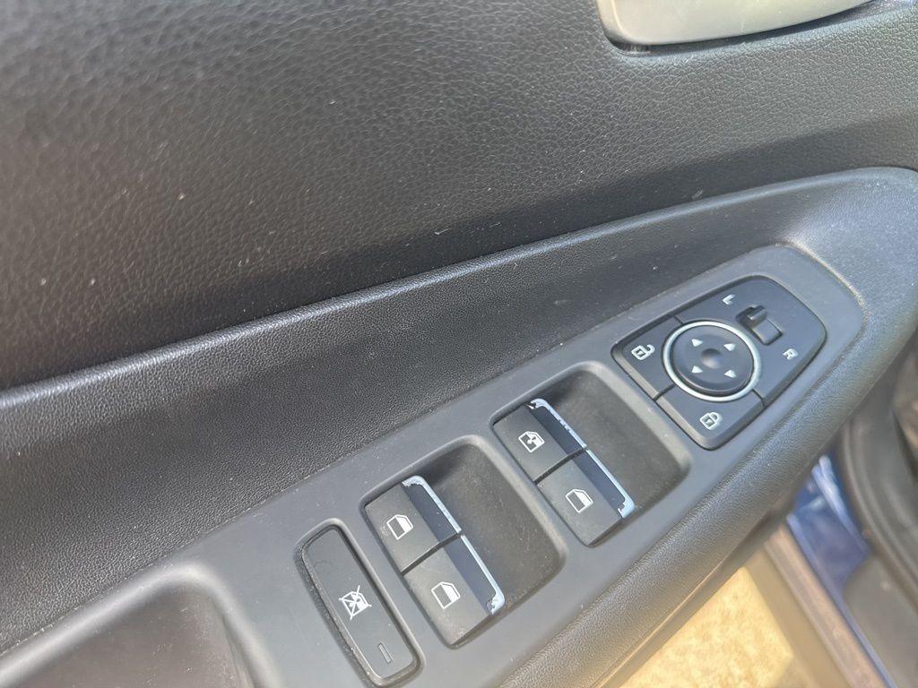 used 2020 Hyundai Santa Fe car, priced at $15,775