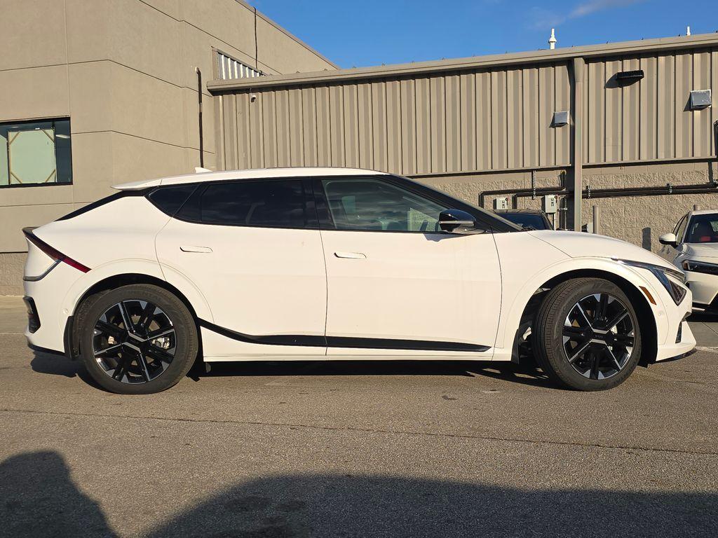 new 2025 Kia EV6 car, priced at $46,188