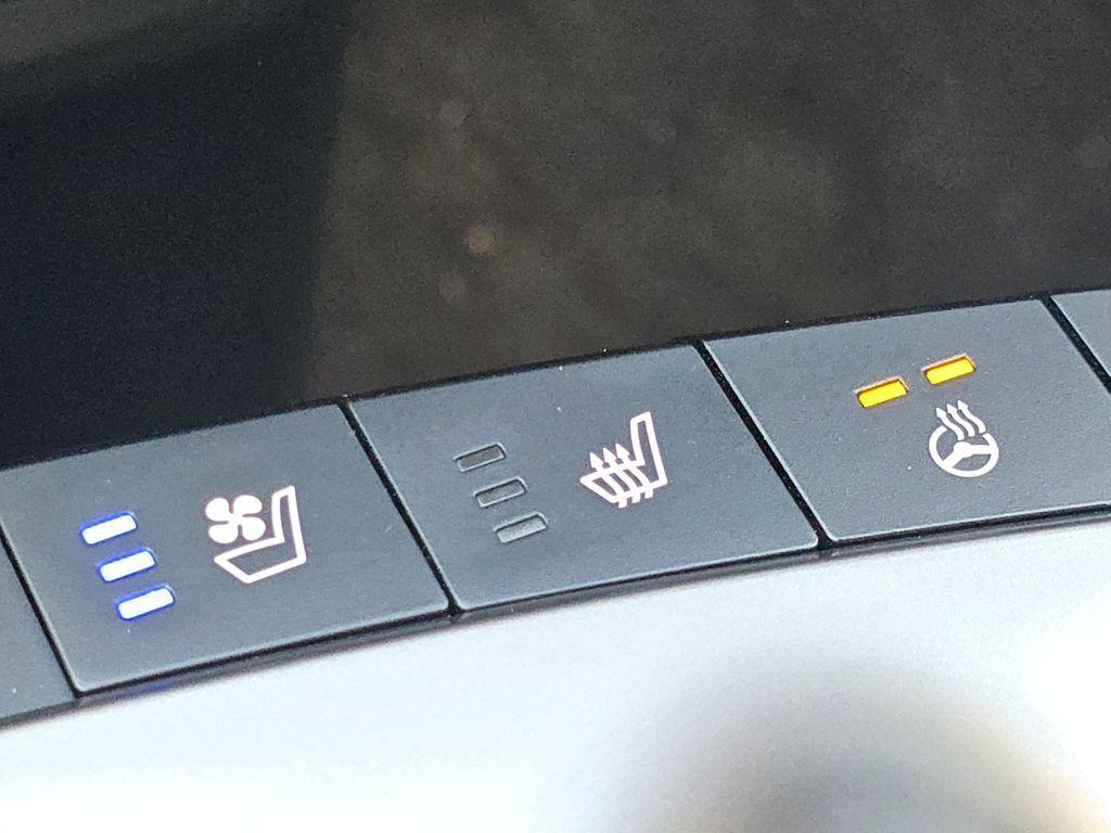 new 2025 Kia EV6 car, priced at $46,188