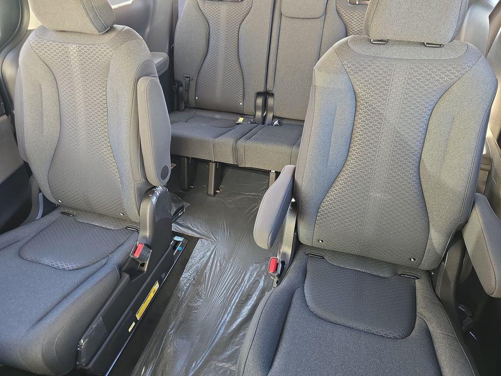 new 2026 Kia Carnival car, priced at $35,107