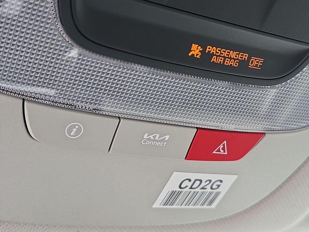 used 2024 Kia Sorento Hybrid car, priced at $29,920