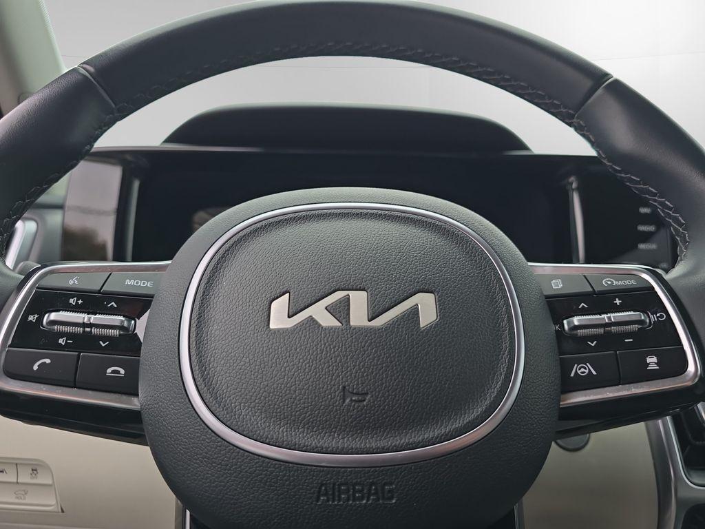 used 2024 Kia Sorento Hybrid car, priced at $29,920